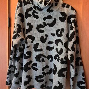 DKNY Black and Gray Sweater Size Large